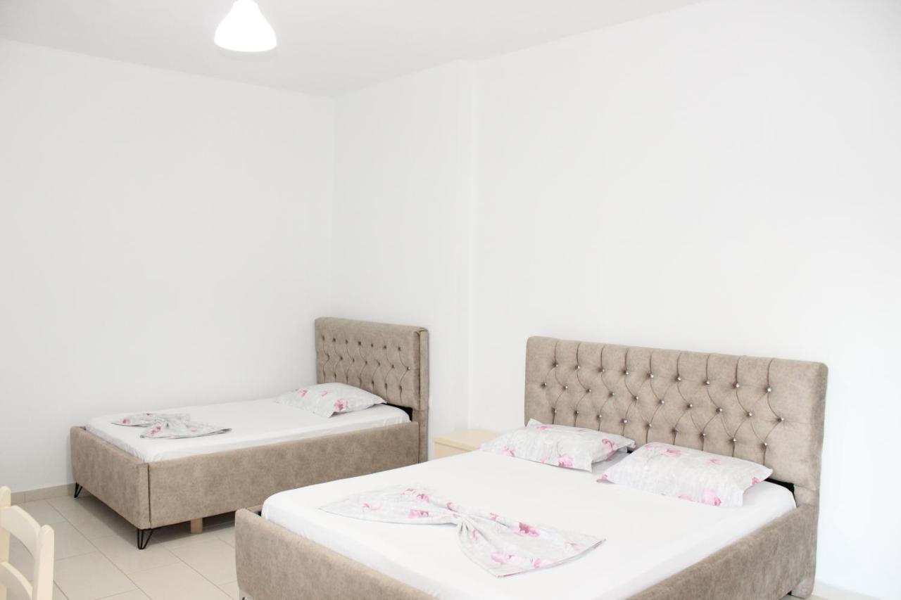 Leva'S Apartments Sarande Luaran gambar