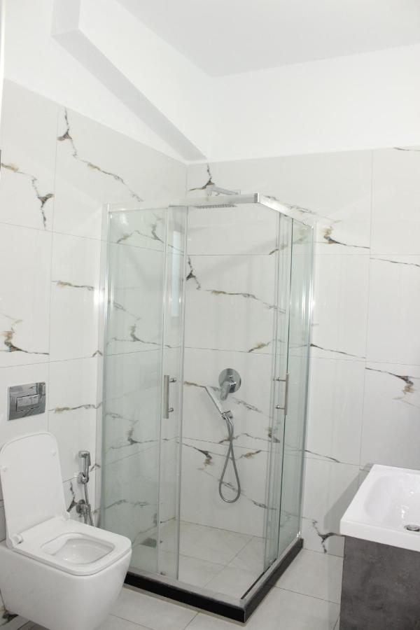 Leva'S Apartments Sarande Luaran gambar